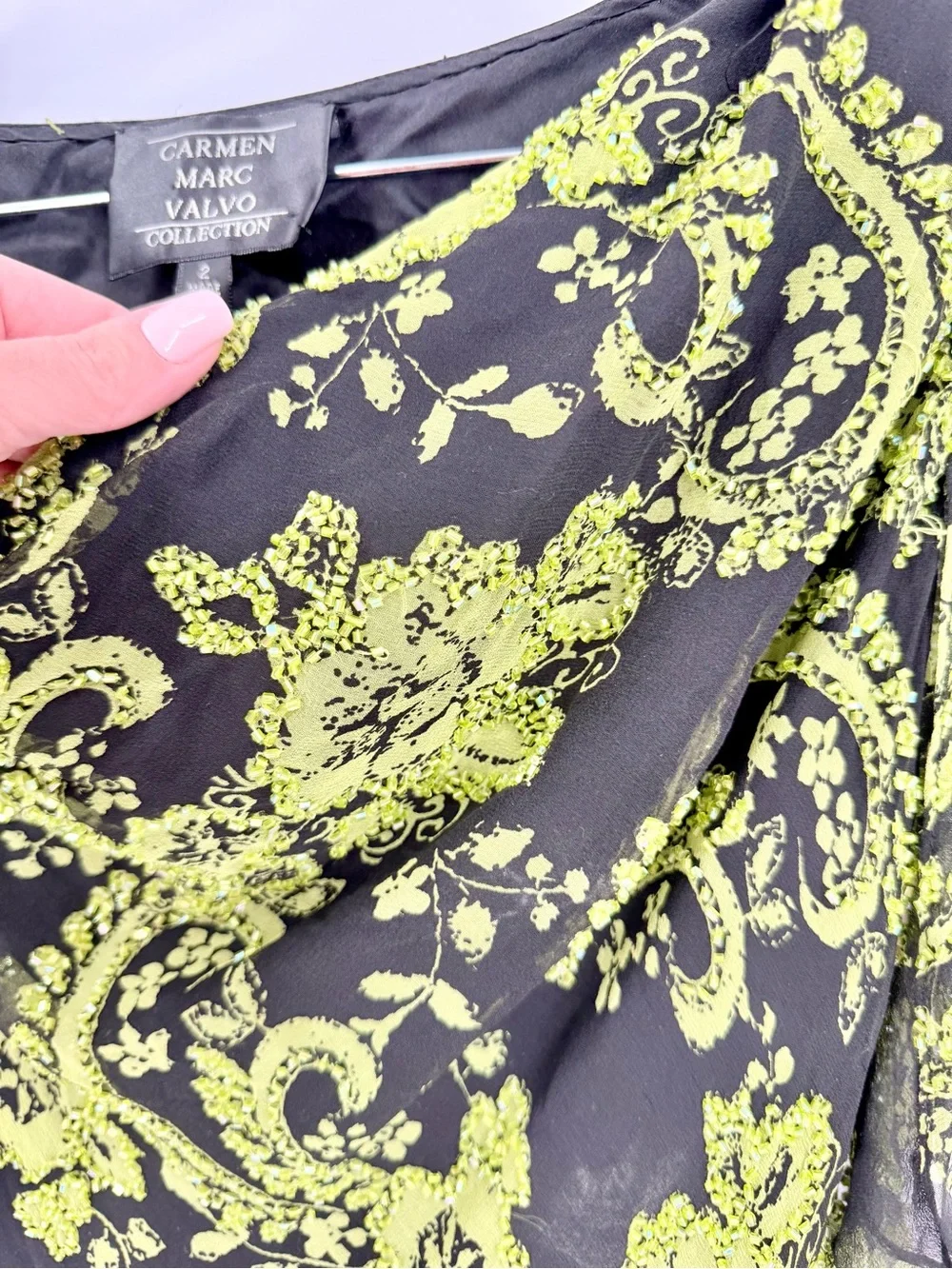 Carmen Marc Valvo Collection Sheer Paisley Mesh Cowl Neck Top Black Green - Picture 5 of 8